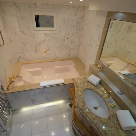 White House - Luxury Cannes