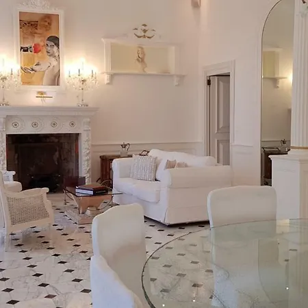 White House - Luxury *